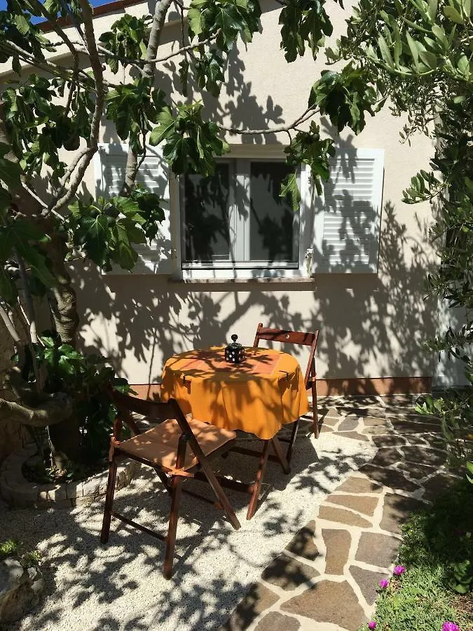 شقة Leca- Small House ميدولين