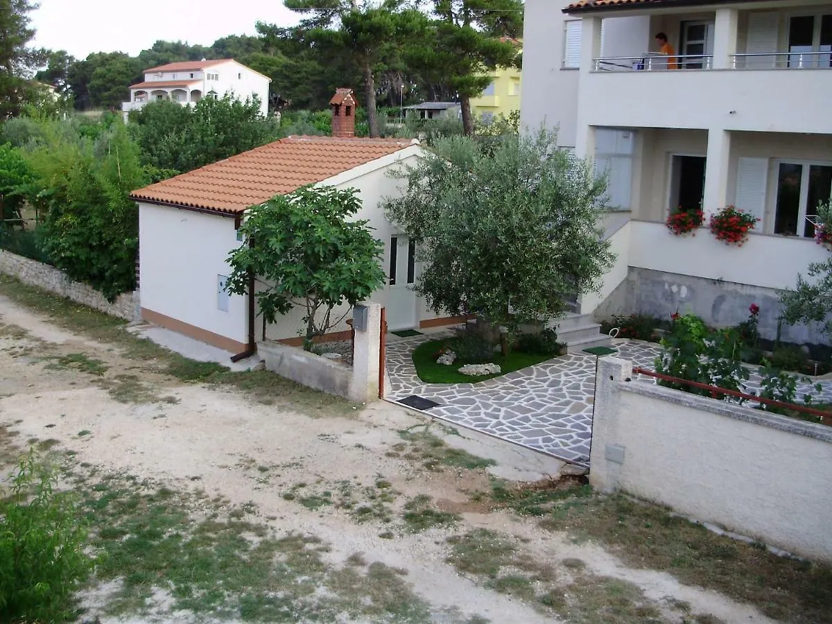 شقة Leca- Small House ميدولين